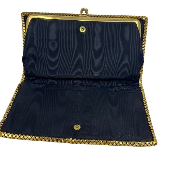 Whiting & Davis gold mesh wallet vintage 1960's kisslock closure Mid Century - Picture 6 of 9